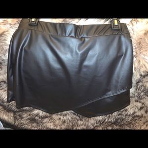 Black leather skort NEVER WORN!